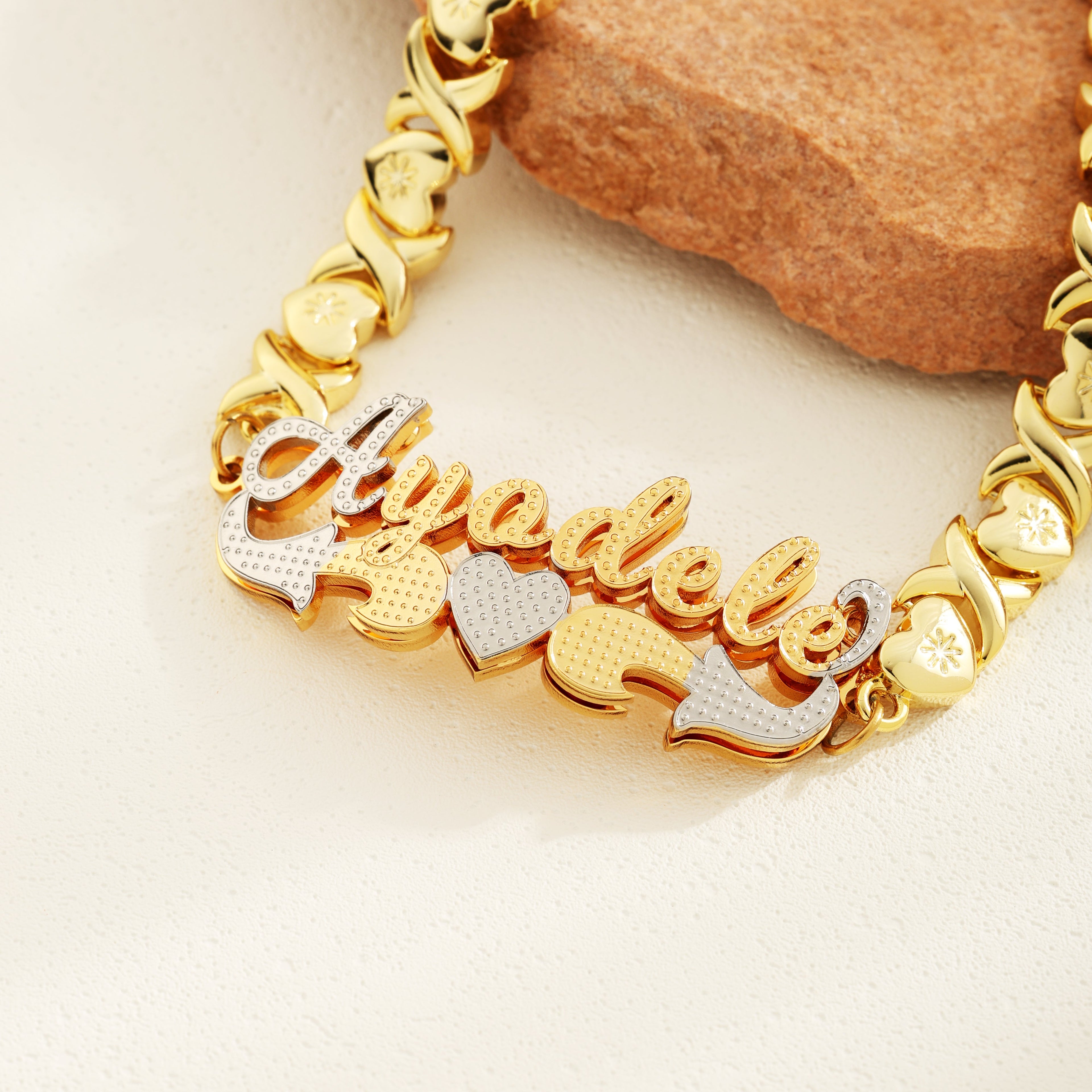 Custom Name Bracelet - Stylish Heart Design